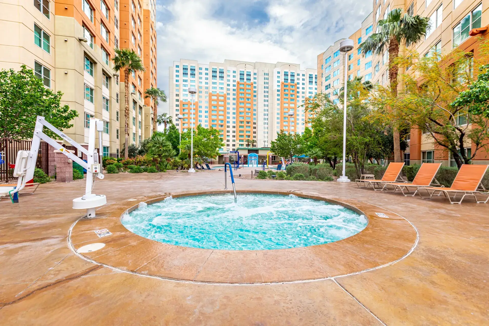 Hot tub by the Activity pool